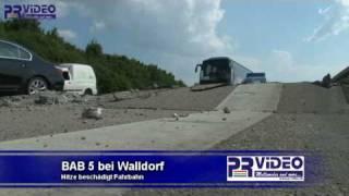 preview picture of video '12.07.2010 - Walldorf - Hitzeschäden auf der BAB 5 - Autobahn wird zur Sprungschanze'