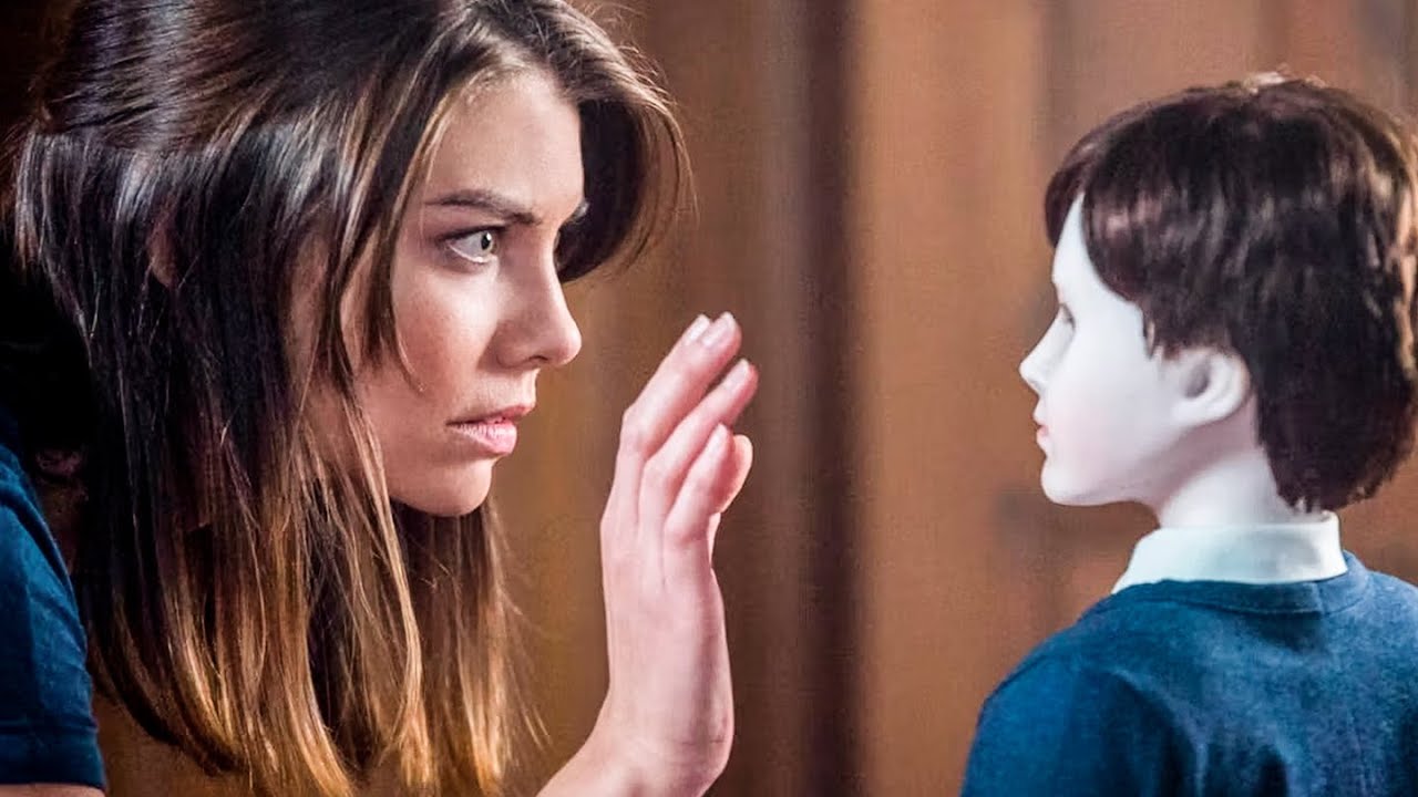 Ela Aceita Trabalho de Babá na Casa de Casal Rico, Mas para Cuidar de BONECO Bizarro