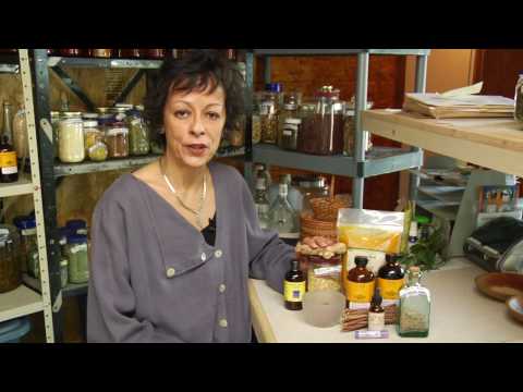 Alternative Medicine & Home Remedies : How to Treat Bursitis With Herbal Remedies