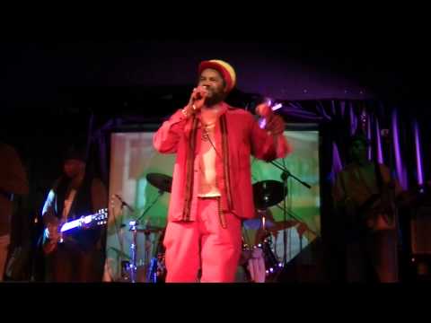 MC Trooper @ Hootananny 7Nov13 Pt 1