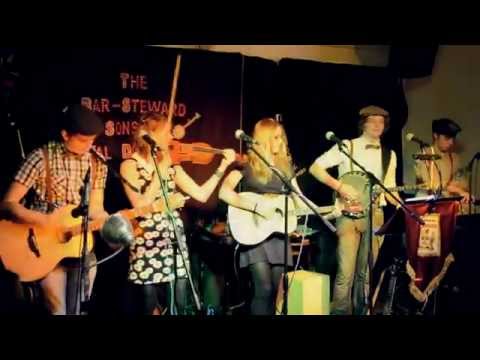 The High Road to Linton and Fairy Dance (Live) - Folkus