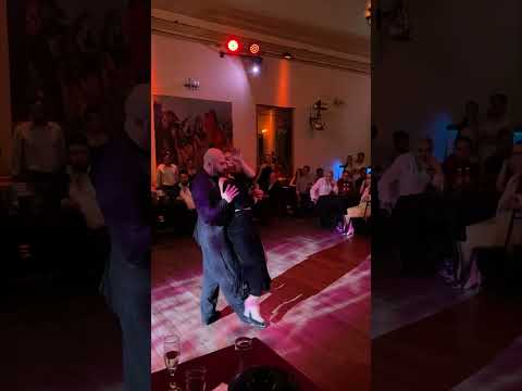 Leonel Di Cocco y Ornella Simonetto en Pipi cucu Milonga