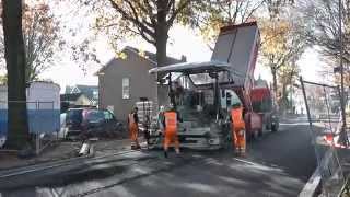 preview picture of video 'Vervanging riolering / herinrichting Oosterweg Wijchen dl 20 / asfalteren (2)'