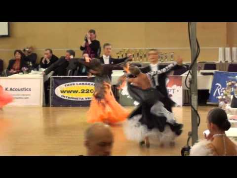 Latvian Standart Championship 2011 Nils Jugāns - Anna Elizabeta Kalniņa 1.8fin viennese waltz.wmv