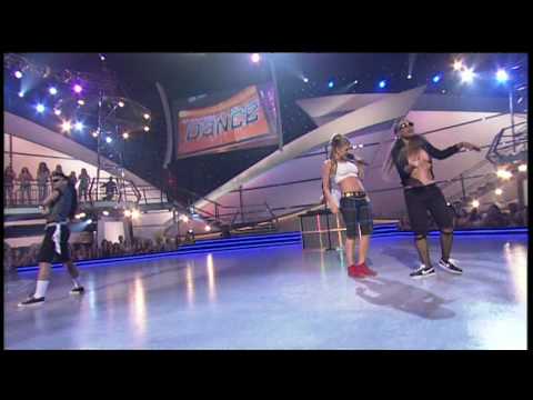 Fergie - London Bridge Live 18-08-06) [720p] HD.avi
