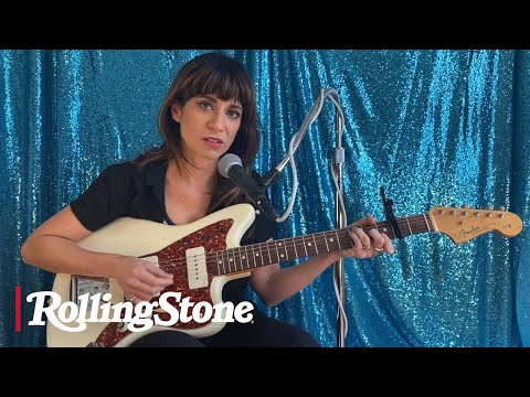 Nicole Atkins Performs 'Domino,' 'Captain,' and 'A Little Crazy' From Home in Nashville | In My Room
