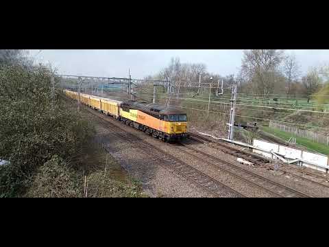 Colas Rail thrashes through Cockshute, 6K77 Longport Lr Colas to Crewe Basford Hall 29/3/22