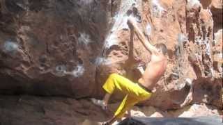 preview picture of video 'Albarracín - La Película [Escalada en bloque] [Bouldering] [HD]'