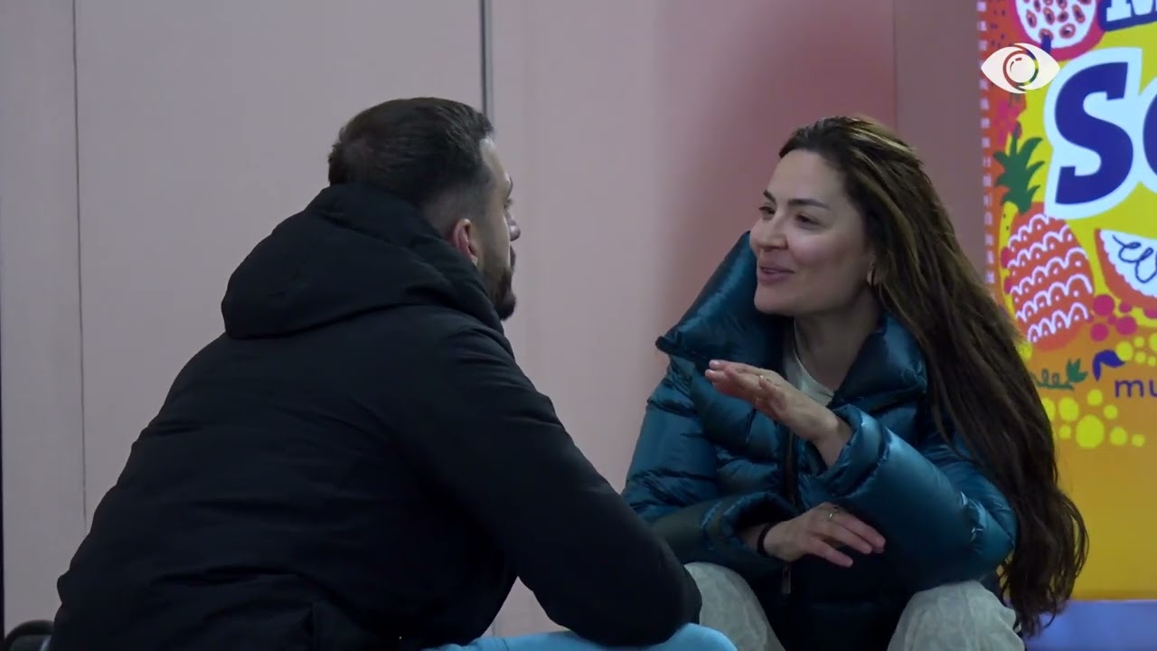 “Çfarë do të thotë je vajzë për aventura?”/ Jozi-Rozanës: Viziton vende, a mundem të mbrohem me këtë?