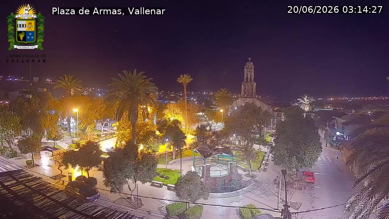 Live webcam view of Plaza de Armas Bell Tower & Palms