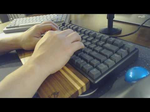 Typing Sound Test on Niz Plum Micro 82 Electro Capacitive Keyboard (Stock)