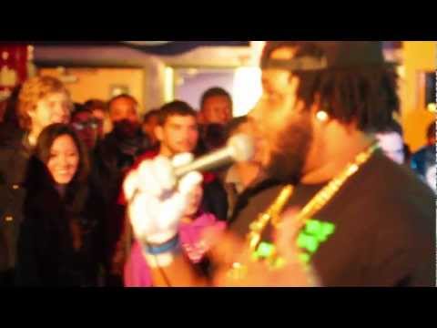 Jscott Martin & "The Glove" BERKLEE CAF SHOW- Mario "Just A Friend 2002" Live Arrangement