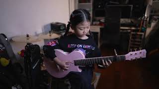 MiuMiu, the guitar girl – finger style