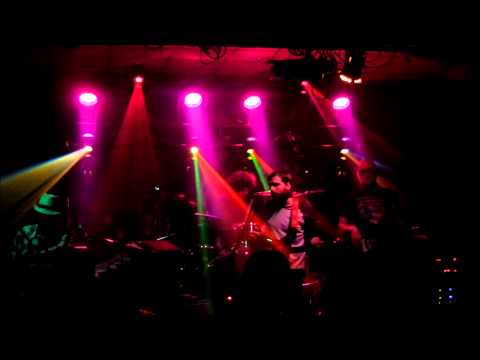 Dopapod: "Trapper Keeper" 11-2-12 @ Papa Pete's - Kalamazoo, MI