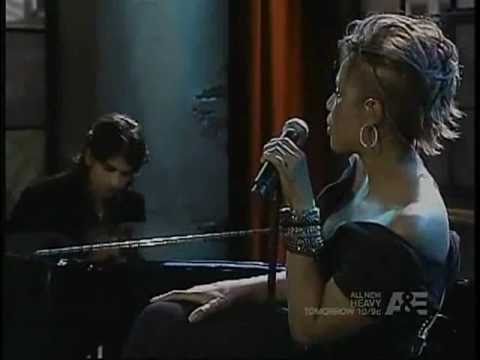 Toni Braxton@A&E Private Sessions, Part 2 of 5 (2010)