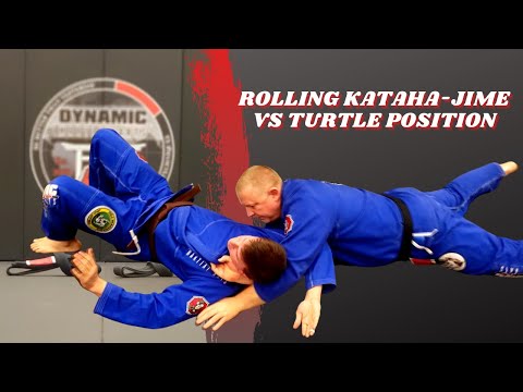 Rolling Kataha-jime vs Turtle Position — judo technique demonstration