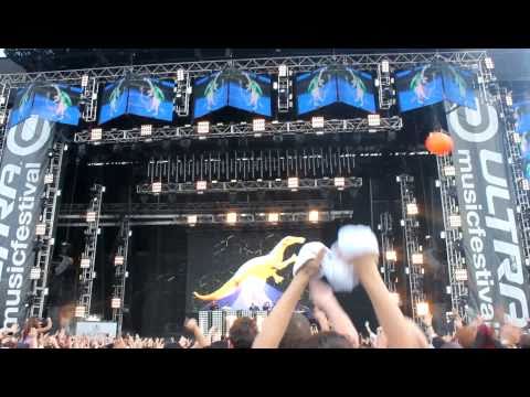 Afrojack - Duck Sauce @ Ultra 2011 (HD) 1080