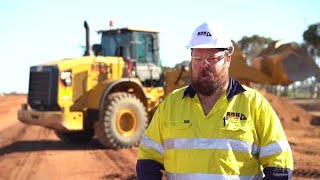 Cat® 950 GC Delivers More for Red Dust Hld Australia