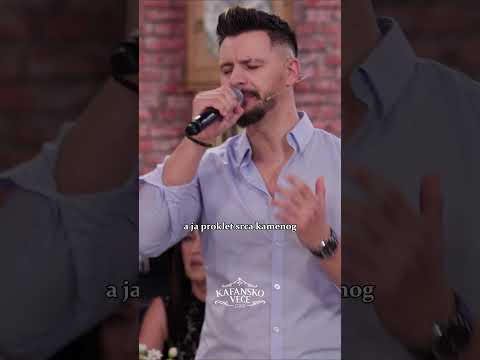 Emirov vokal je uvijek lijepo slušati, ima nešto posebno tu 😎