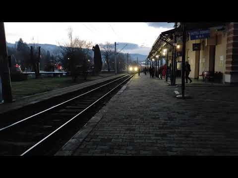 Tren IR1834 Timisoara Nord - Iasi intra in statia Vatra Dornei Bai cu 40-0546-4 - 06.01.2021
