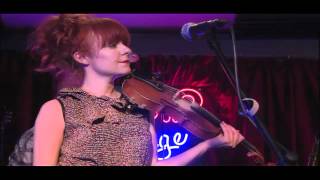 Great Lake Swimmers - &quot;On The Water&quot; | A Do512 Lounge Session