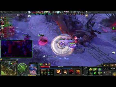 Noone Sniper with Divine Rapier vs Sumail Alchemist Blademail - Dota 2 Intense Moment
