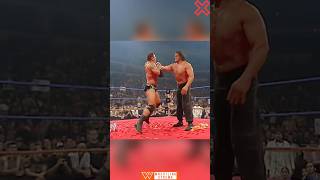 Download lagu Batista Attacks The Great Khali - WWE Smackdown mp3