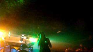 The Donnas @ Santos - Fall Behind Me, Smoke You Out