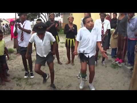 african dancer vs. modeselektor