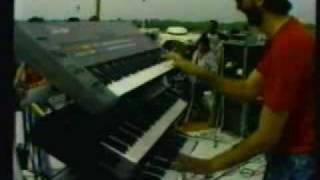 SI SOMOS DIFFERENTES- GARY HOBBS=** LIVE****