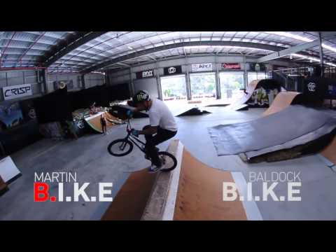 Kyle Baldock vs Logan Martin   Game Of BIKE HD