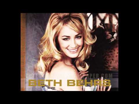 Beth Behrs Hot Pictures