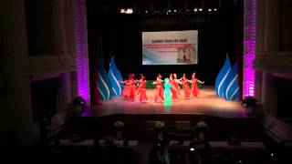 Đất nước lời ru