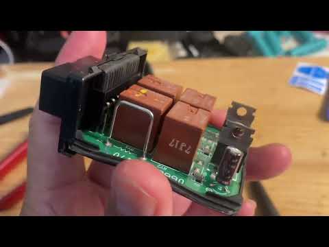 LED Turn signal hyper flashing fix 12pin relay Toyota Lexus Tundra, Sequoia, GX470, 4runner
