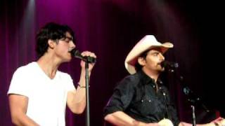 Jonas Brothers / Brad Paisley - Easy Money 1/4/09