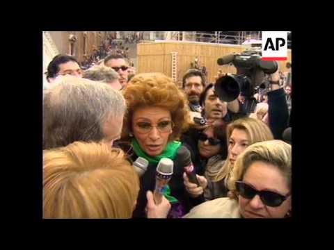 ITALY: ROME: FUNERAL OF ACTOR MARCELLO MASTROIANNI