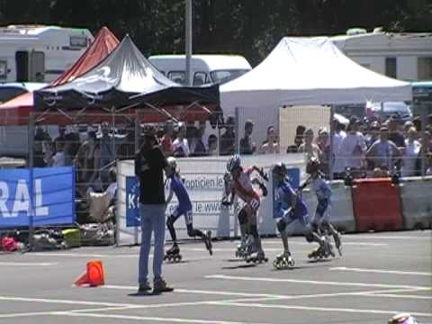 Margot 8 ème de finale vitesse poussines ( 120 m)  23 mai 2009 à Gingamp