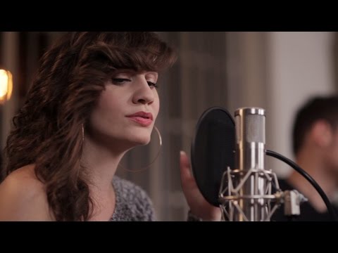 Sia - Chandelier (acoustic cover by Maria Z)