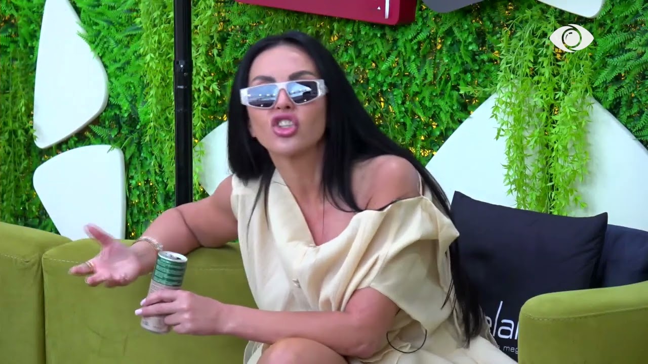 Mua ma ka dhënë nëna ime.../Vijon debati Edisa-Nikol: Moj vajzë, çfarë të ka ndodhur në jetë që...