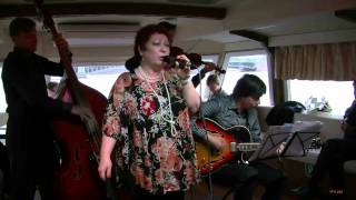 Наталья Родина и ShoobeDoobe Jazz Band - "Blue River" (Joe Meyer/Alfred Bryan)