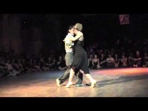 Gaston Torelli y Noelia Hurtado - El tarta