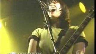 The Breeders - Little Fury (live 03-07-03)