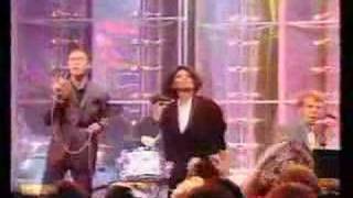 HQ - Style Council - Shout to the Top - Top of the Pops 1984