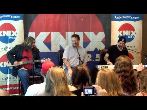 Uncle Kracker - Smile - Unplugged on KNIX 102.5