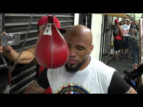 Ishe Smith: "Vanes Martirosyan looked for a way to p#$$y out of his fight with Charlo"