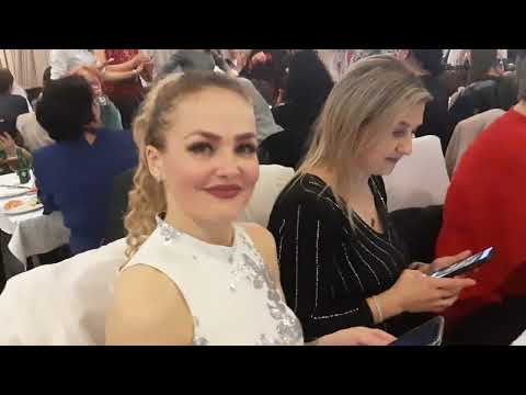 Malo  i  oni koji  ne  igraju  kolo na zabavi  za  žene  u Fisu