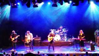 Walking on Cars ~ Love backs down live