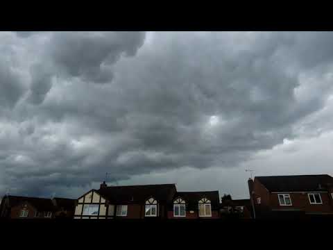 Time-Lapse: Thunderstorm rolling past Stoke Heath