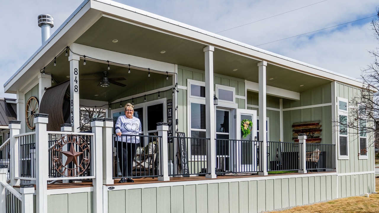 After Losing Everything, I Started Over in a Tiny home