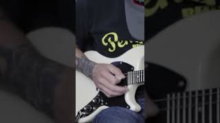 Video thumbnail for Warren Ellis Mandostang by Eastwood Guitars